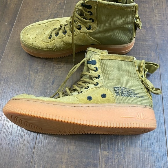 Nike Air Force One Urban utility high tops - Picture 11 of 11